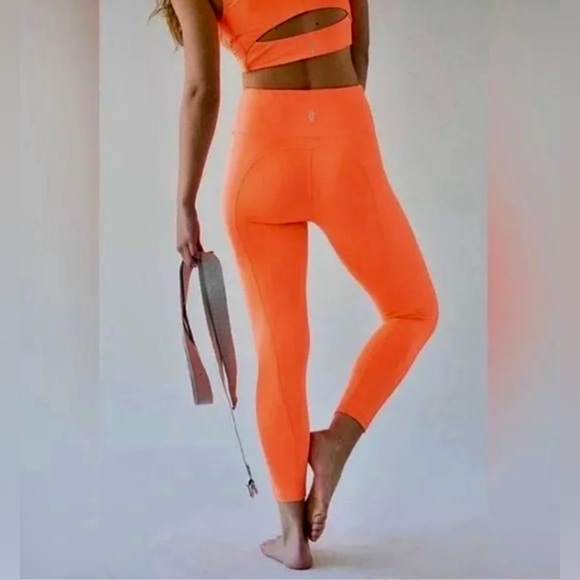 Free People/FP Movement Breathe Deeper Leggings Neon Orange Tangerine XS - Picture 3 of 7